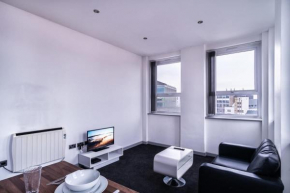 Contemporary 1 Bed Apartment in Central Blackburn